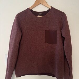Arc'teryx Women Maroon Sweater